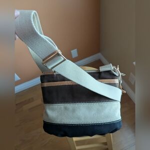 Brighton Striped Medium Bag / Handbags Women's Convas